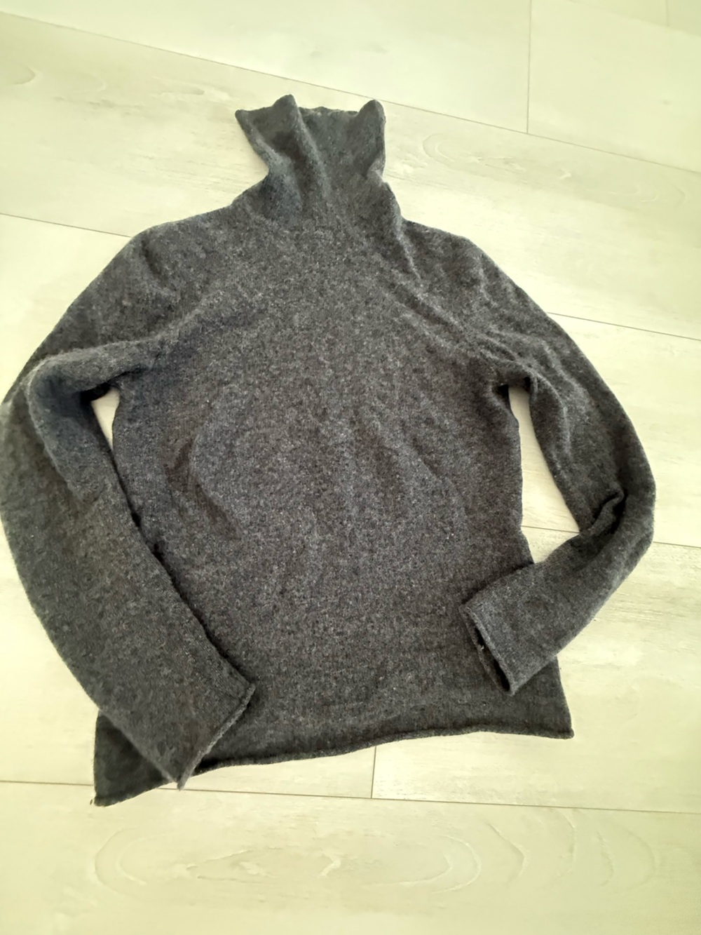 Magaschoni Charcoal Gray Knit Turtleneck
